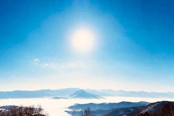 The views from Snowball Studios are simply stunning. Look towards the lovely Shiga Mountain Range, Nozawa Onsen and the famous Snow Monkeys of Japan